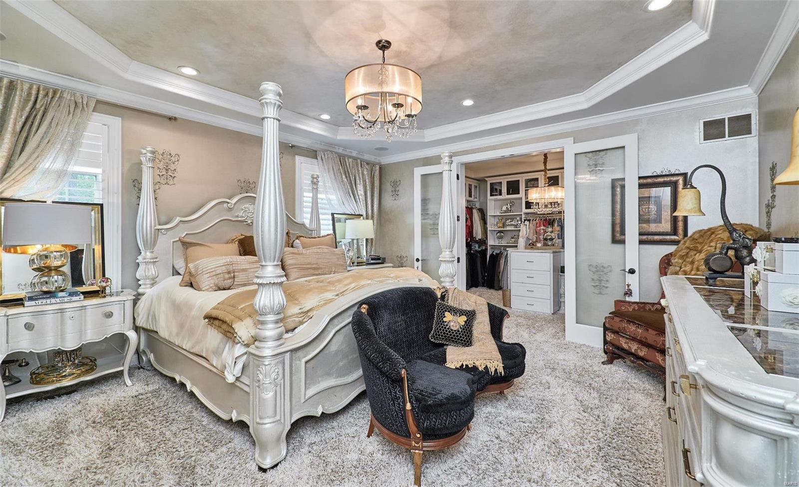 Ladue Meadows - Residential