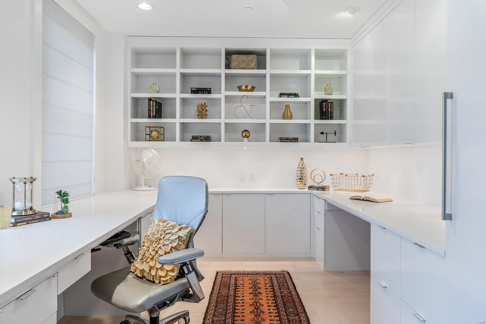 Park Plaza Residential Condo - Residential