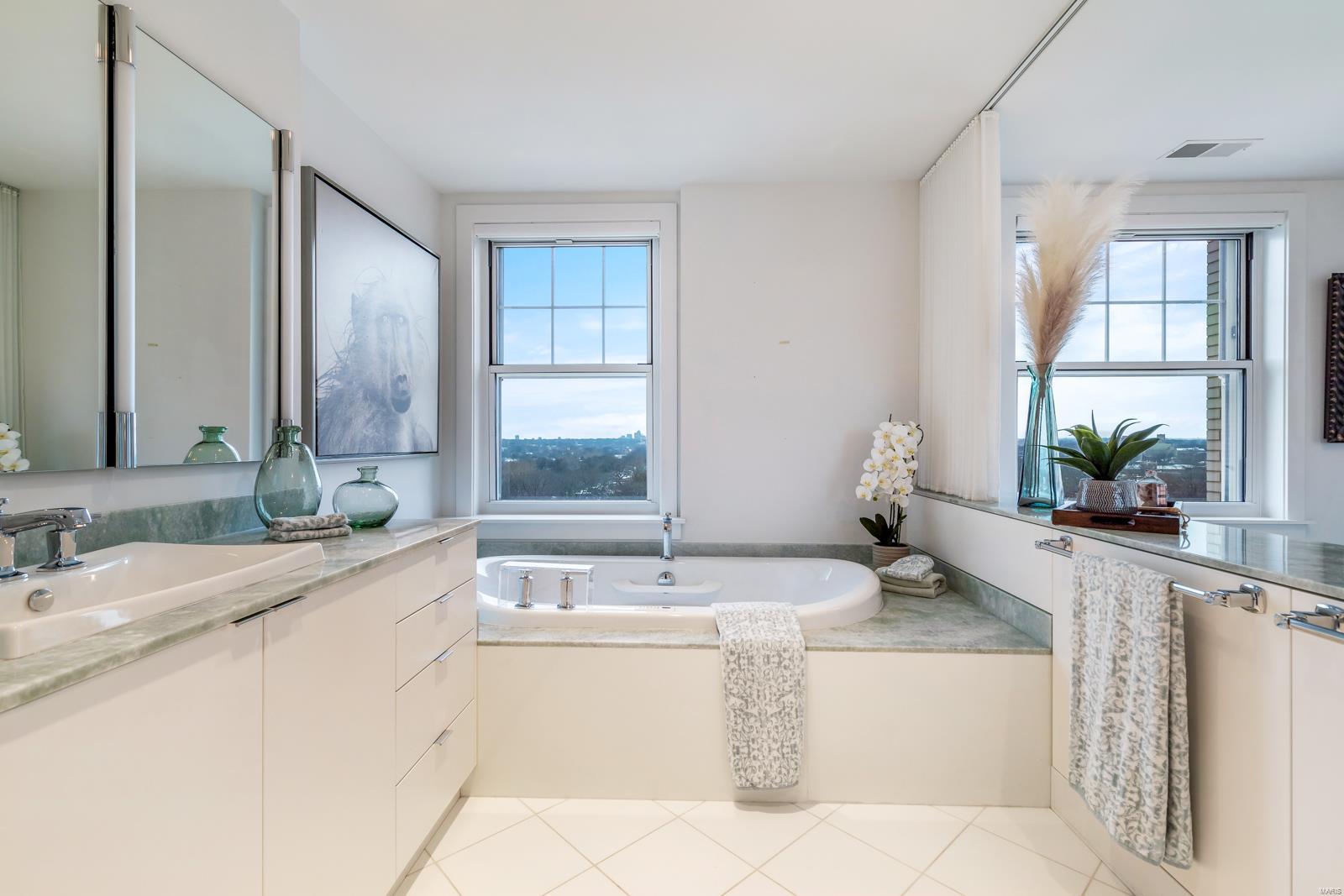 Park Plaza Residential Condo - Residential