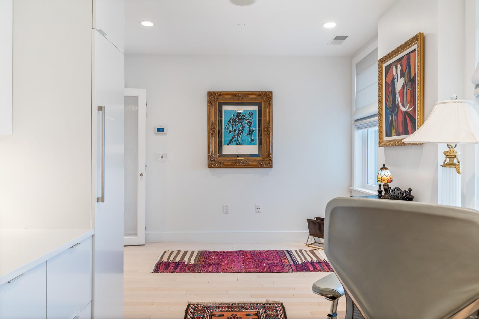 Park Plaza Residential Condo - Residential