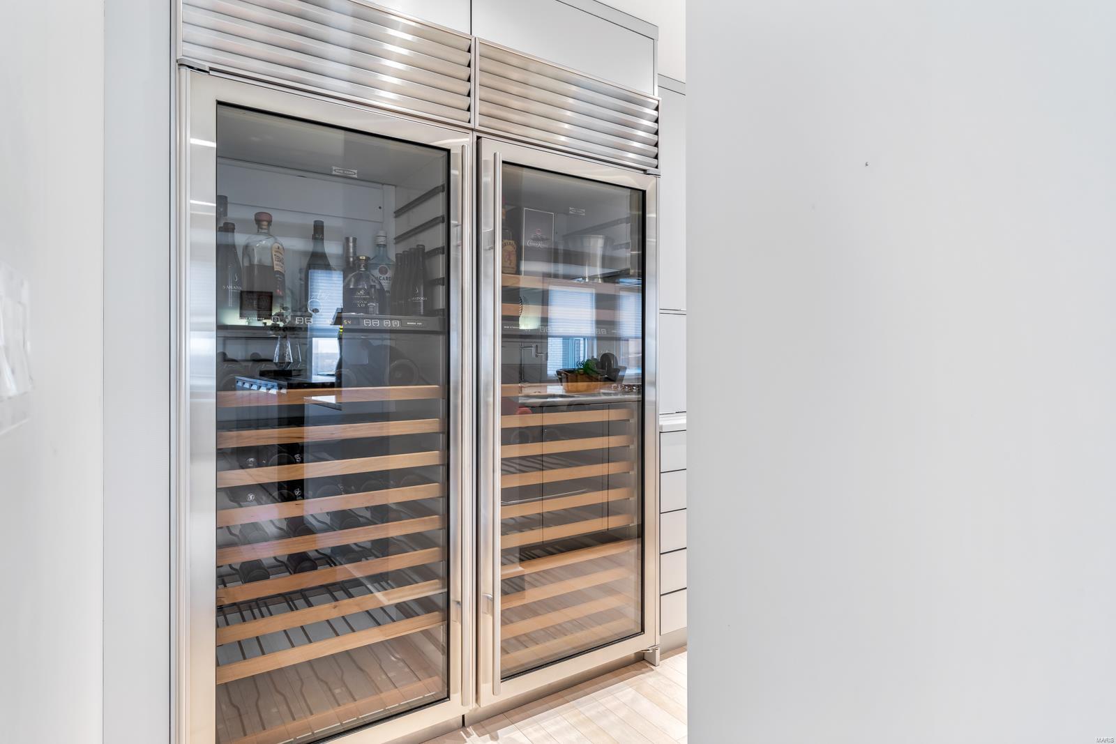 Park Plaza Residential Condo - Residential