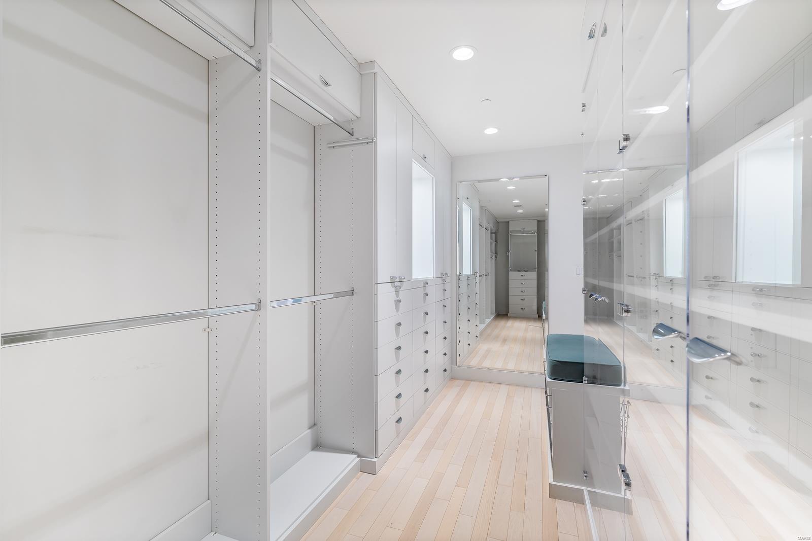 Park Plaza Residential Condo - Residential