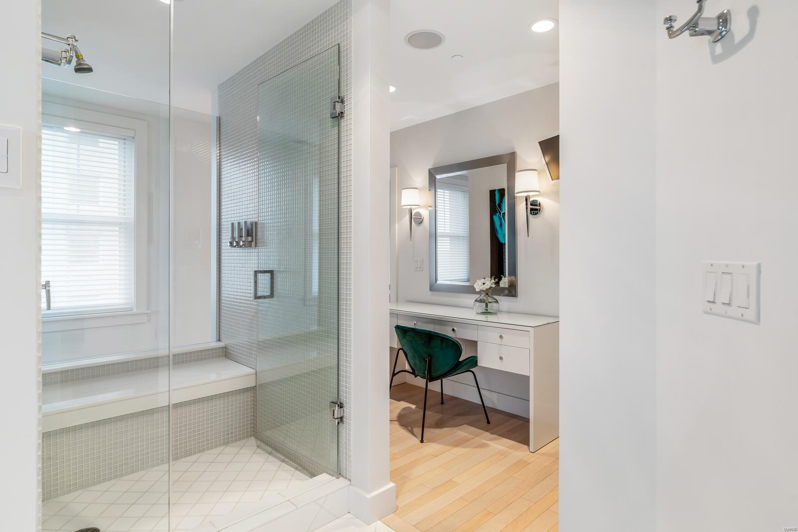 Park Plaza Residential Condo - Residential