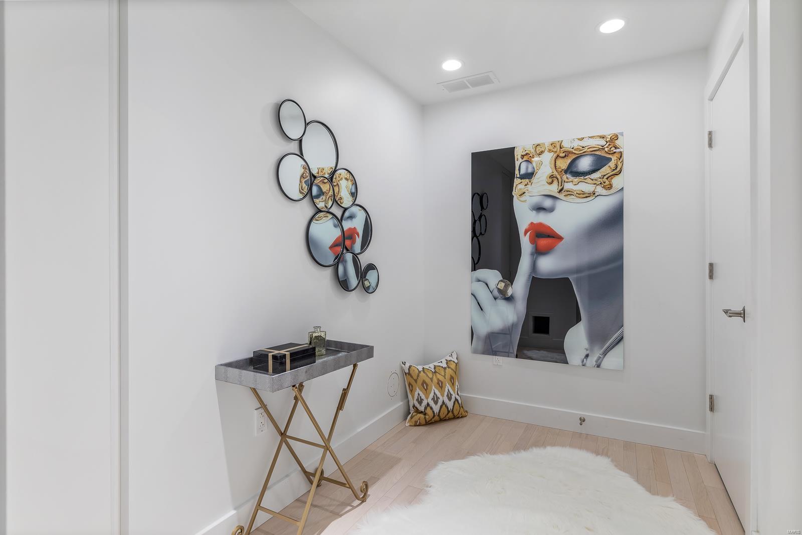 Park Plaza Residential Condo - Residential