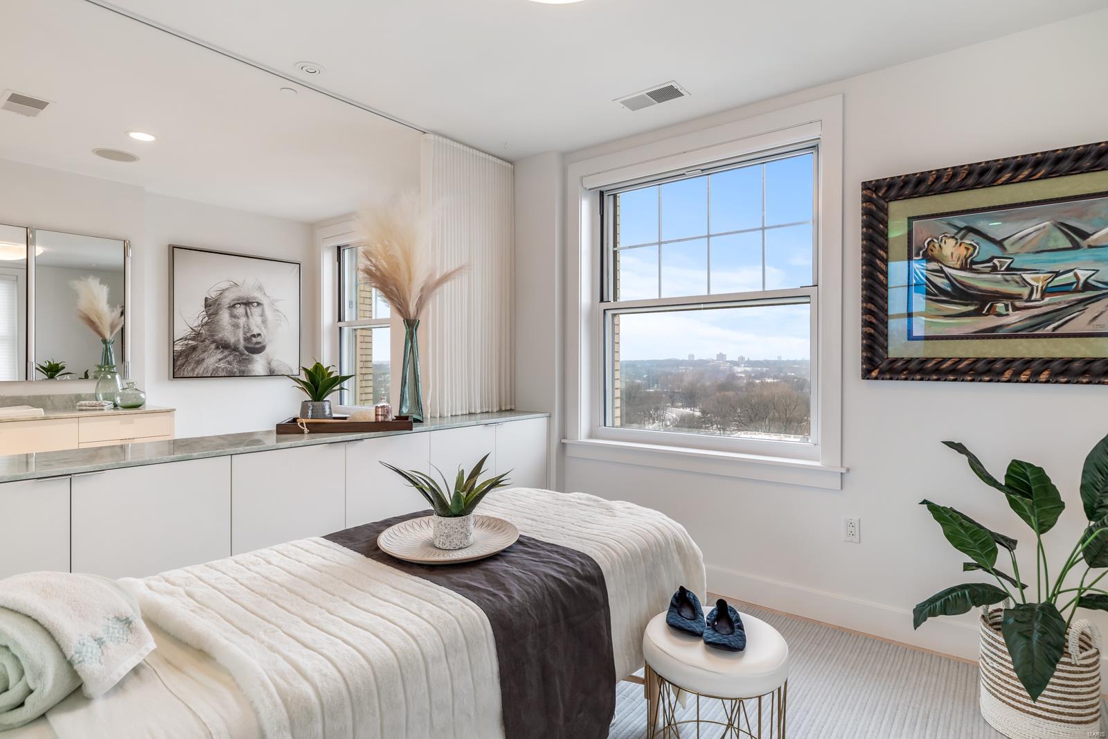 Park Plaza Residential Condo - Residential