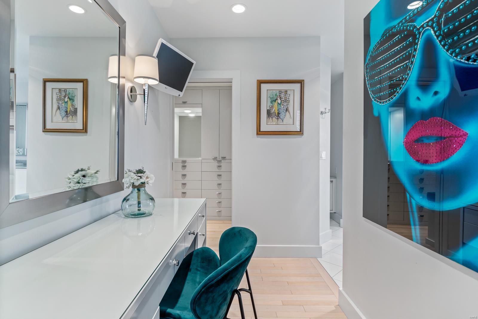 Park Plaza Residential Condo - Residential