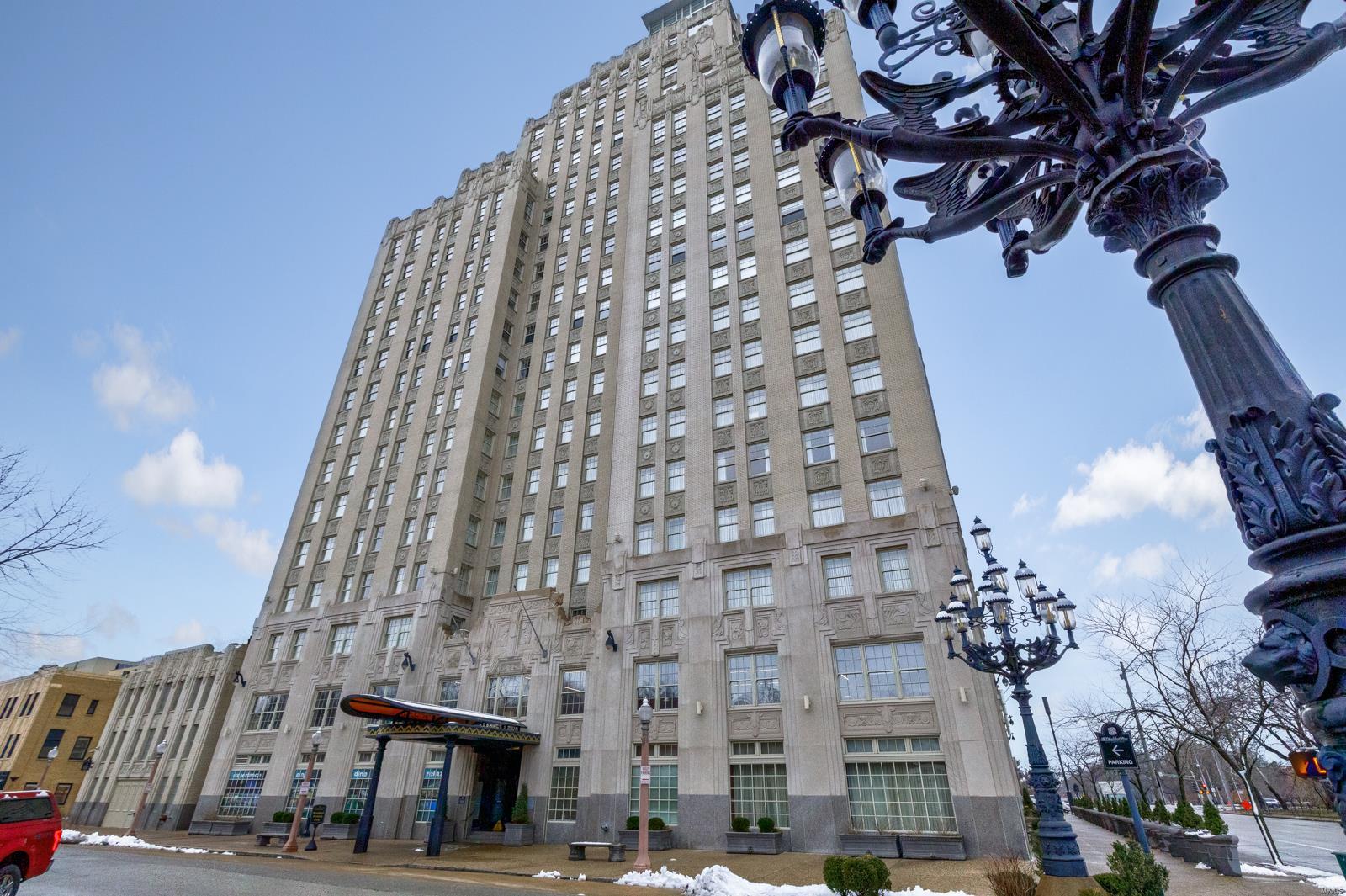 Park Plaza Residential Condo - Residential