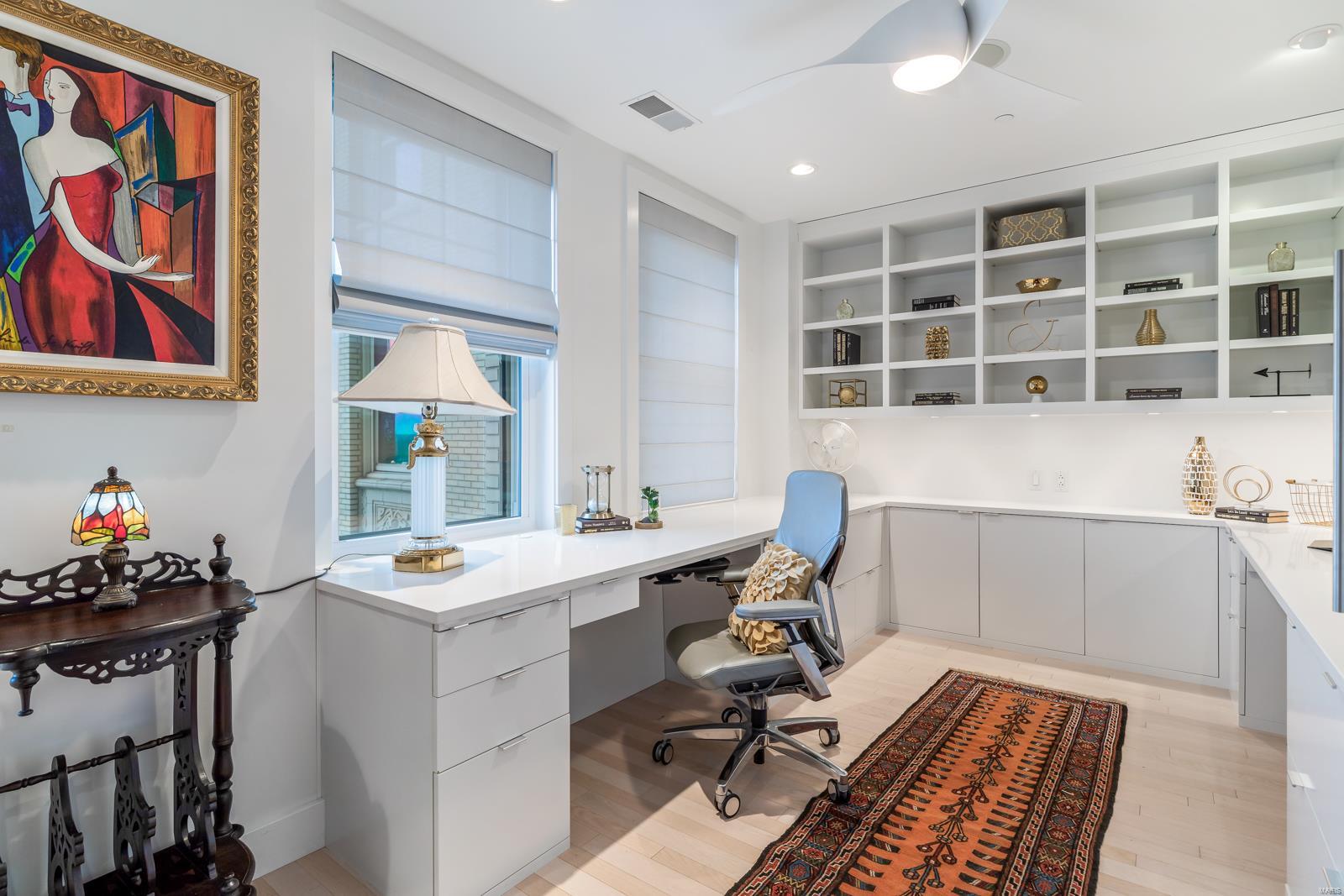 Park Plaza Residential Condo - Residential