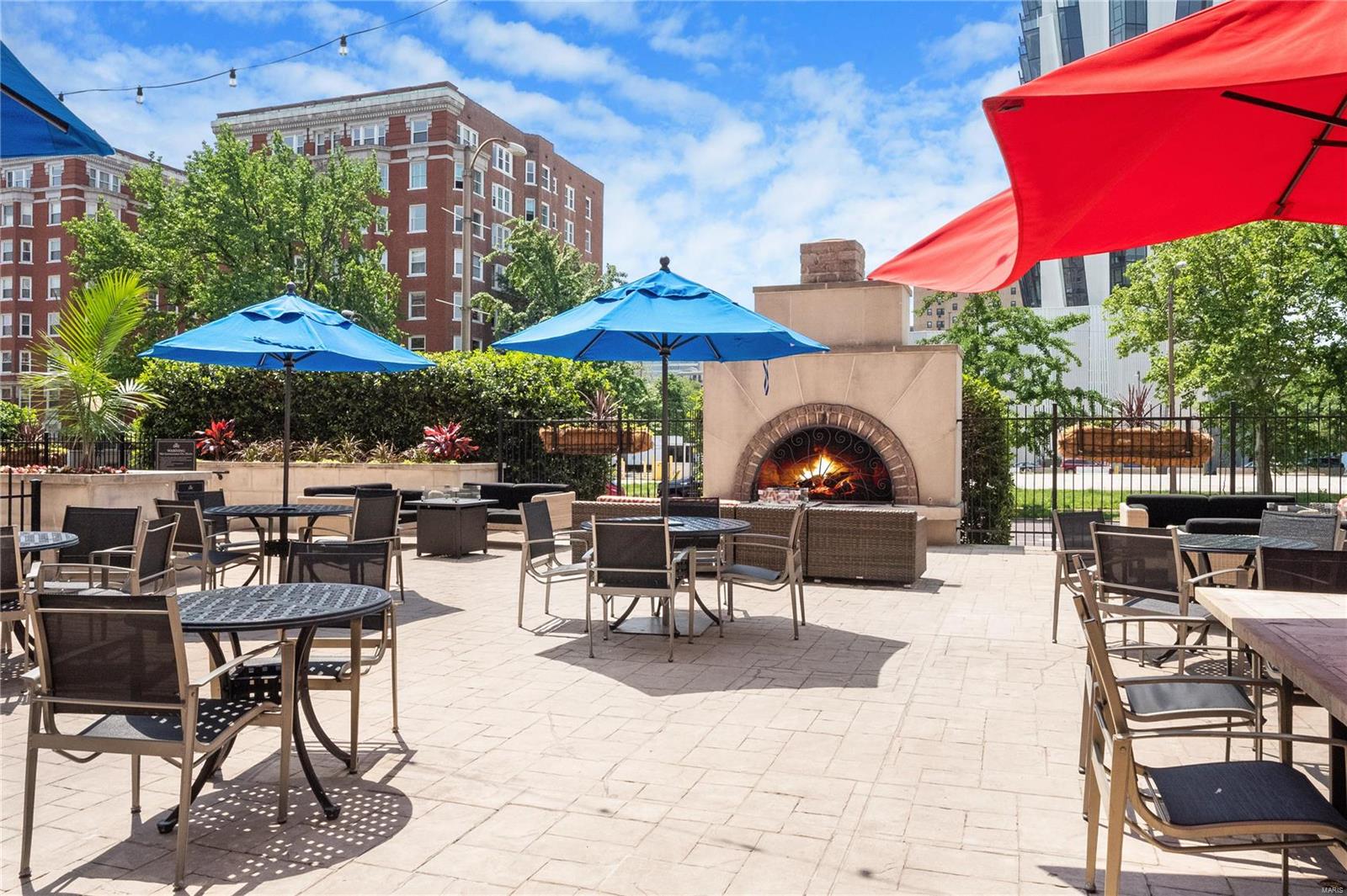 Park Plaza Residential Condo - Residential