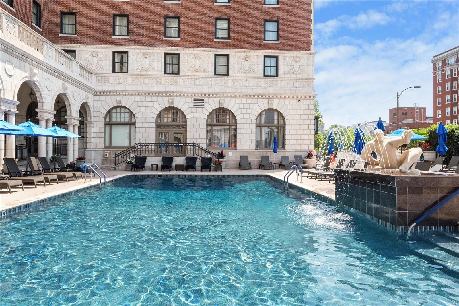 Park Plaza Residential Condo - Residential