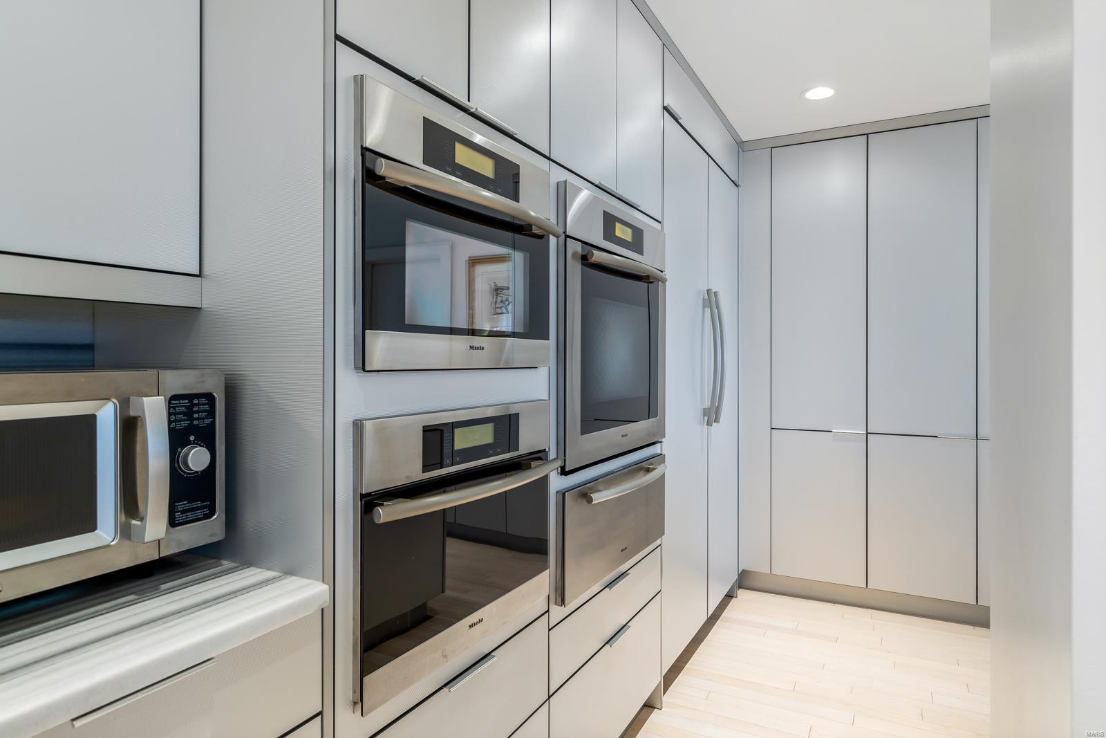 Park Plaza Residential Condo - Residential