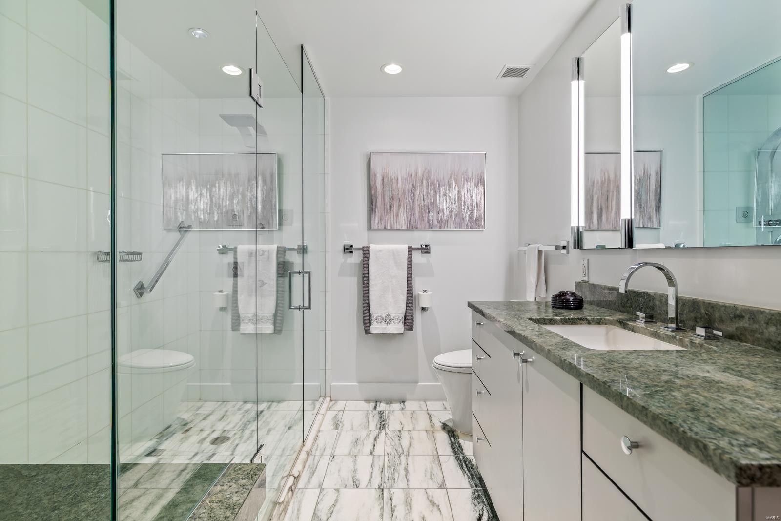 Park Plaza Residential Condo - Residential