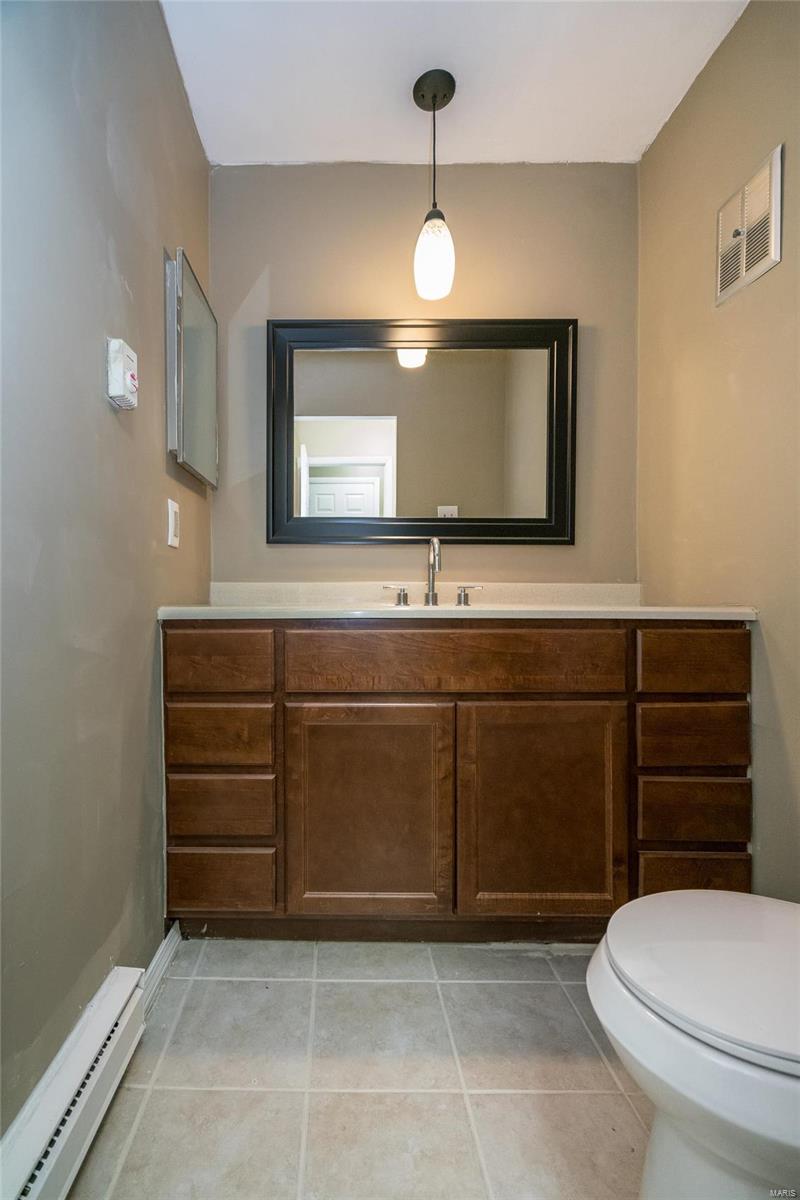 Hazelcrest Condo - Residential