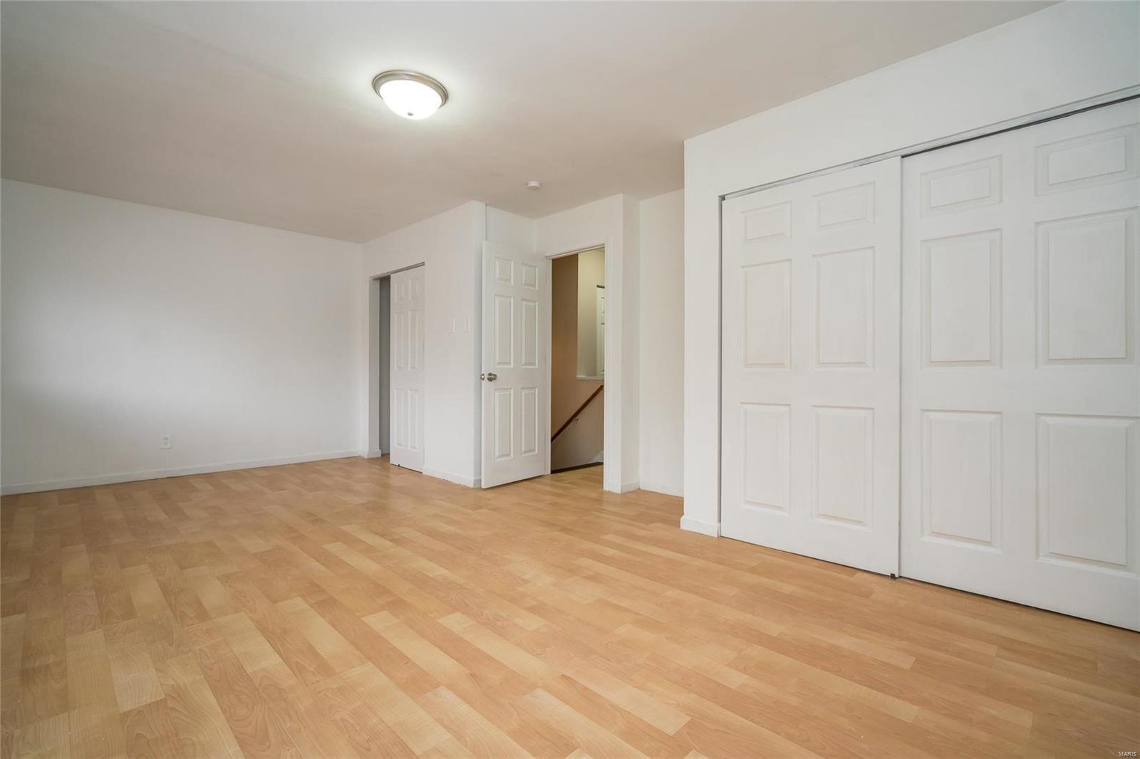 Hazelcrest Condo - Residential