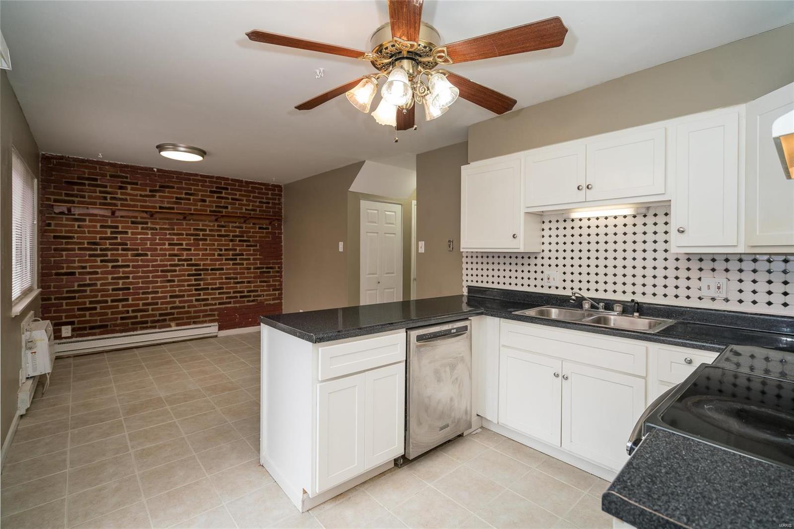 Hazelcrest Condo - Residential