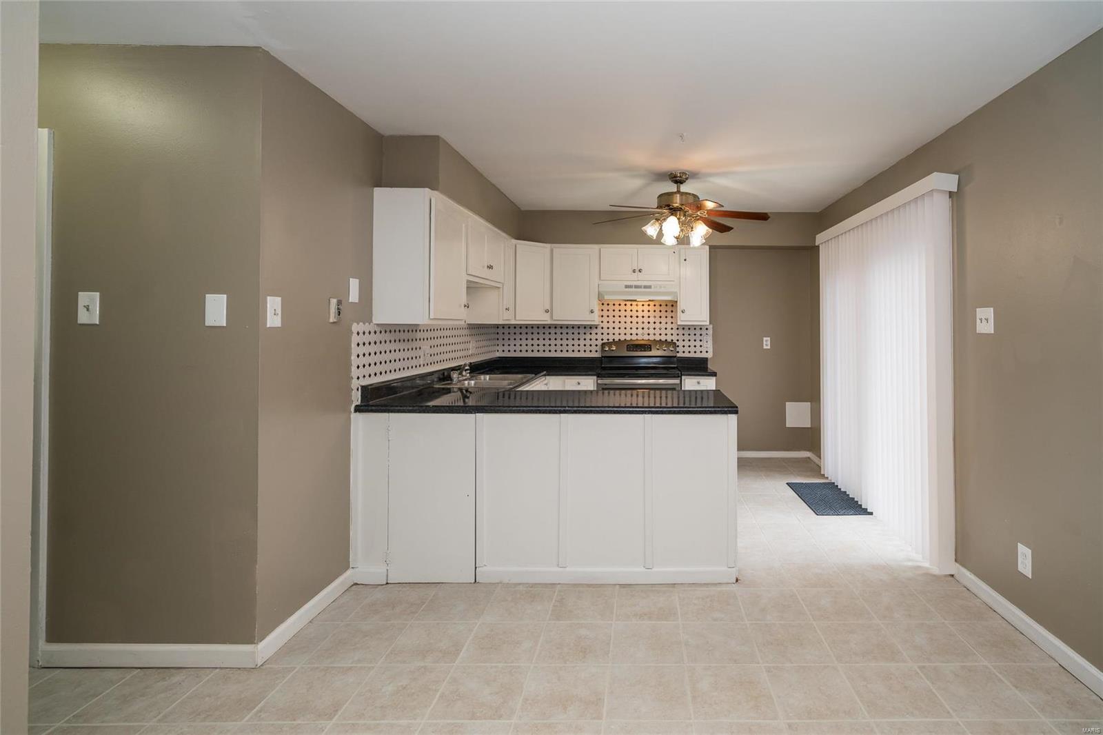 Hazelcrest Condo - Residential