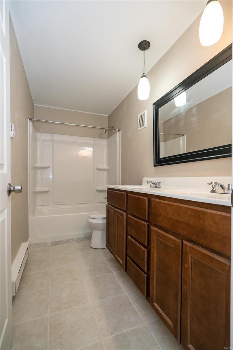 Hazelcrest Condo - Residential