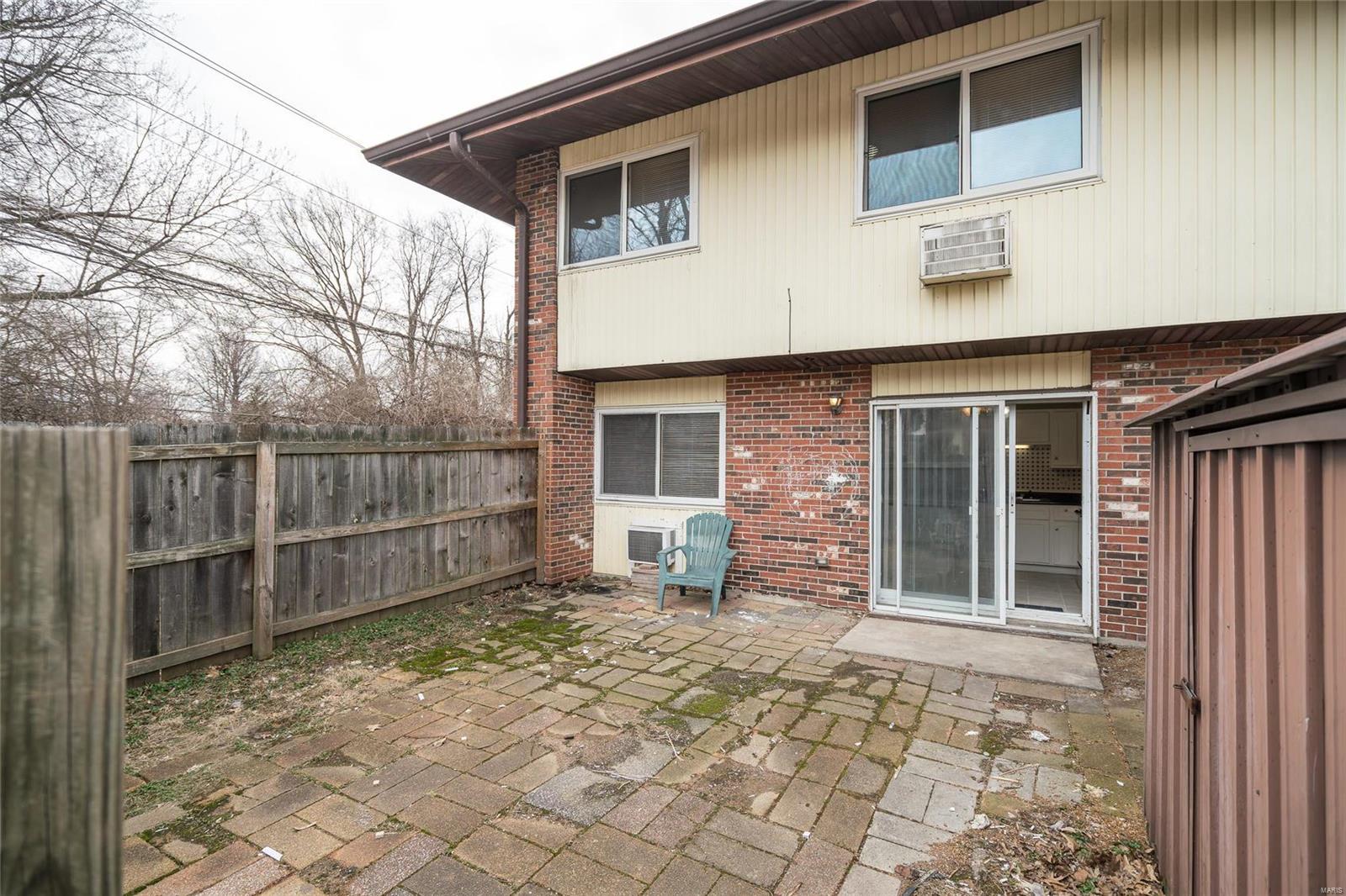 Hazelcrest Condo - Residential