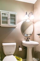 NON SUBDIVISION - Residential Lease