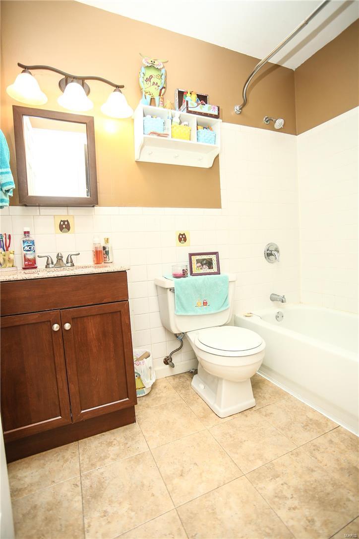 Mayer Wedgwood Green Pheasant Run - Residential