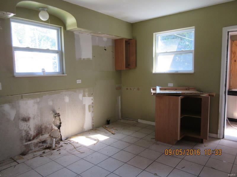 Halls Ferry Manor - Residential