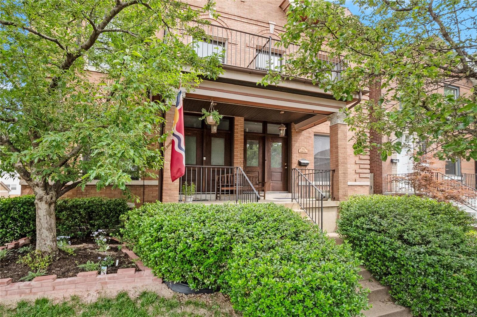 View St Louis, MO 63104 townhome