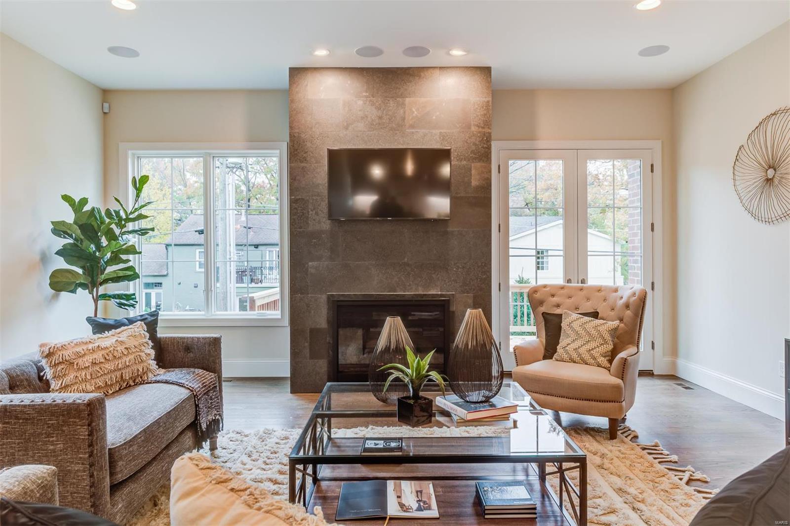 Davis Place - Residential