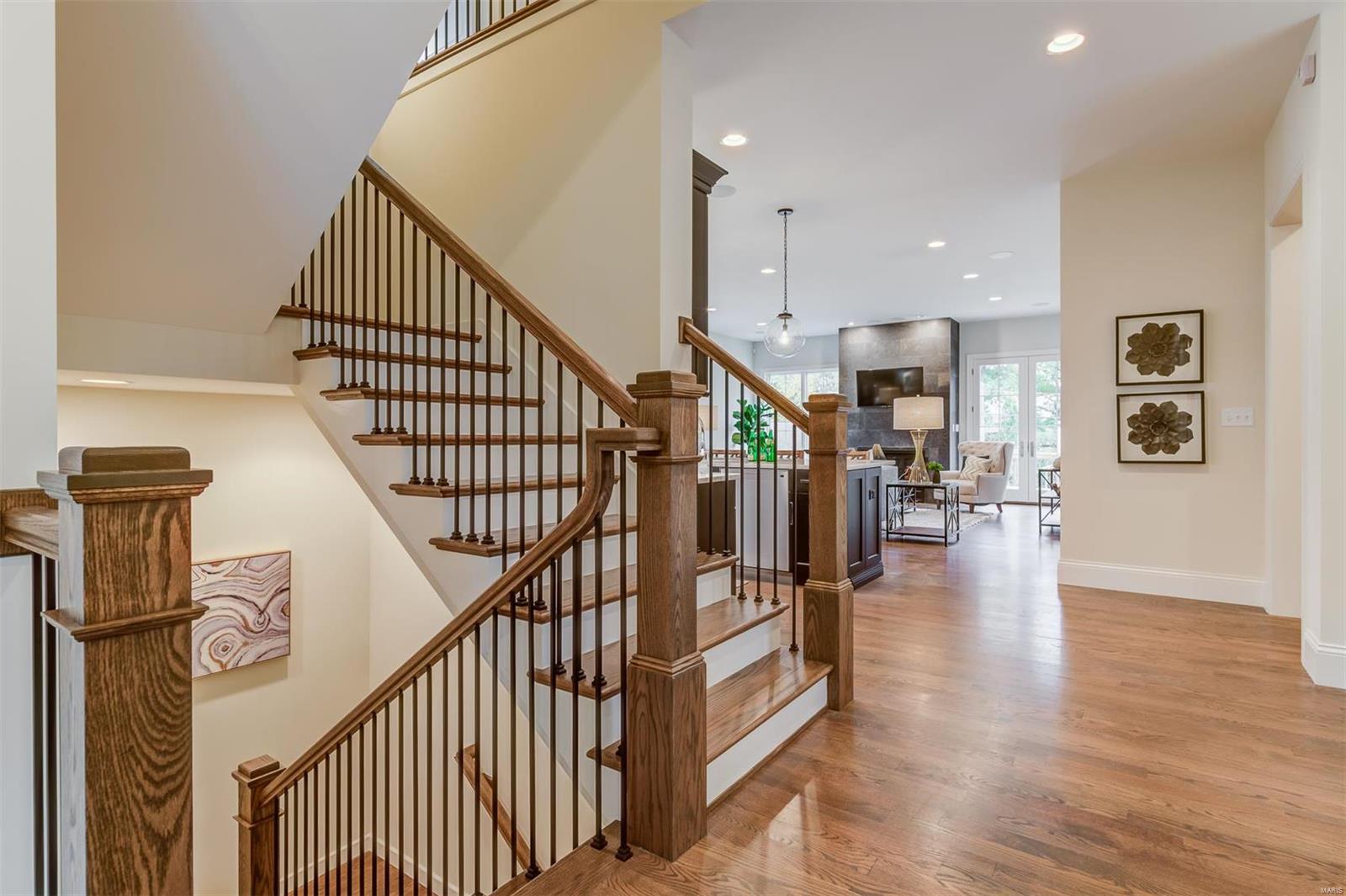 Davis Place - Residential