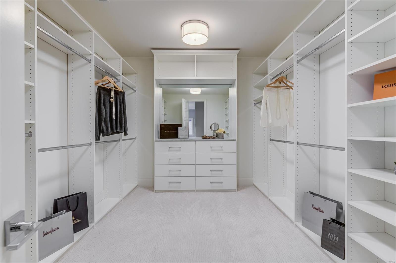 Davis Place - Residential