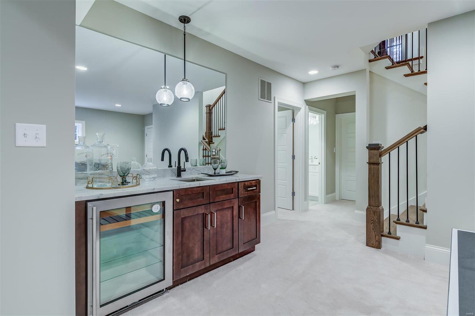 Davis Place - Residential