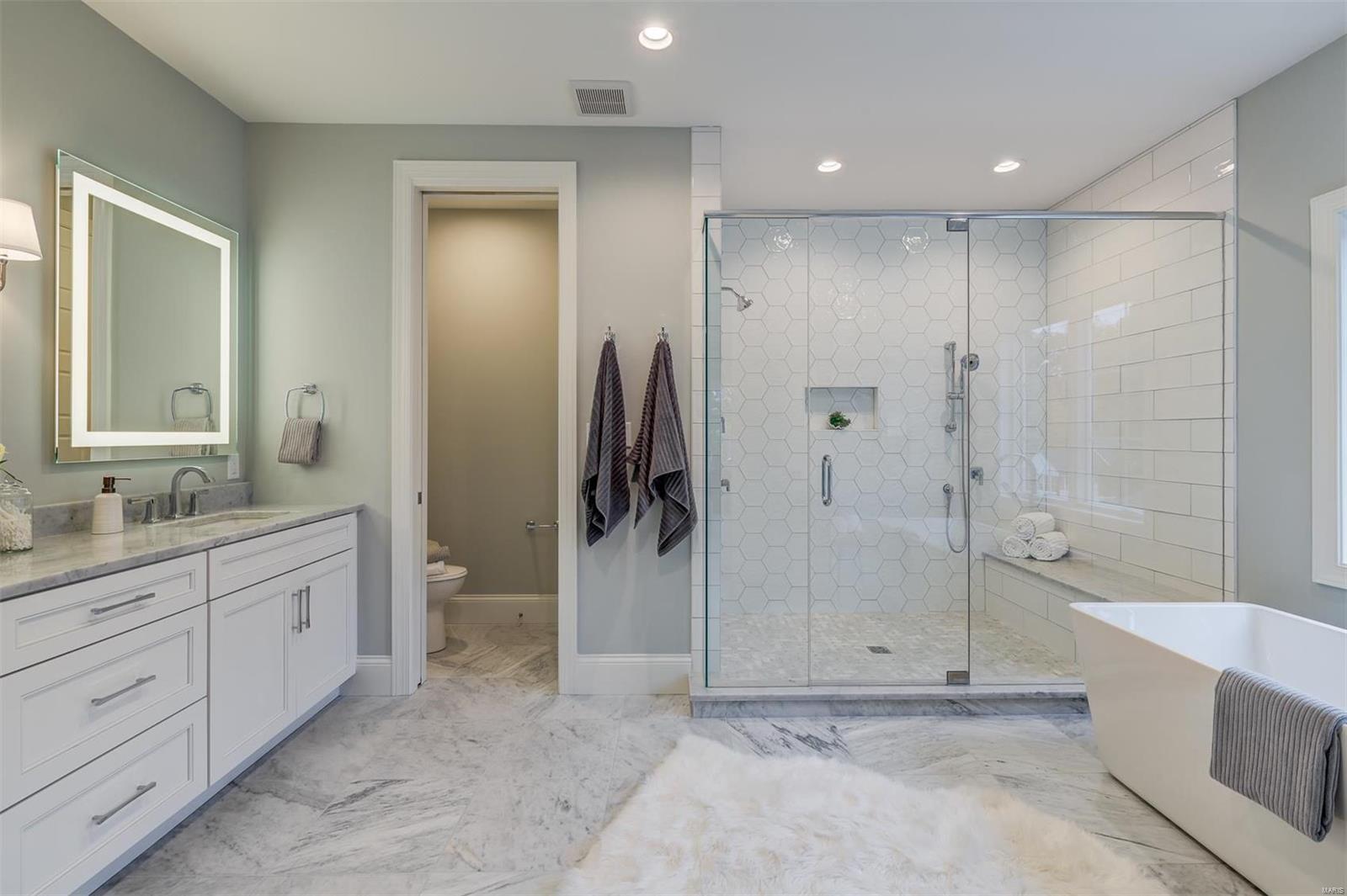 Davis Place - Residential