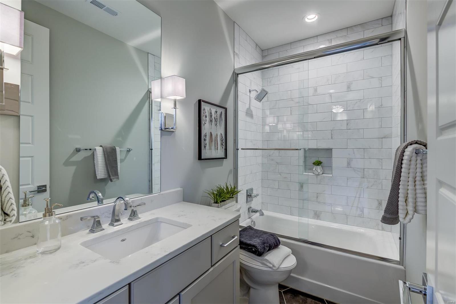 Davis Place - Residential