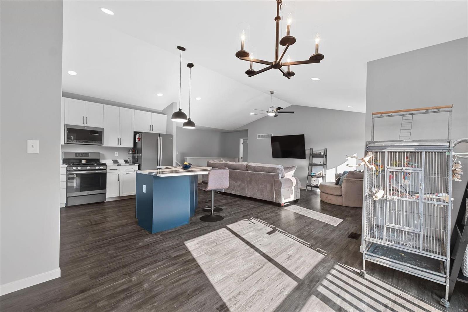 Oaks At Lexington #4 - Residential