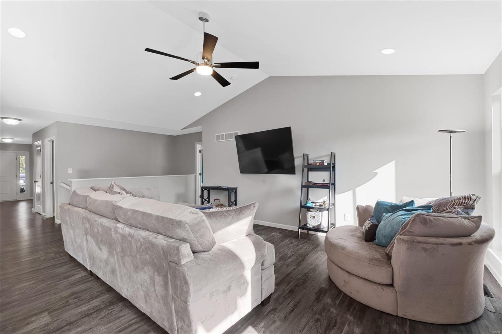 Oaks At Lexington #4 - Residential