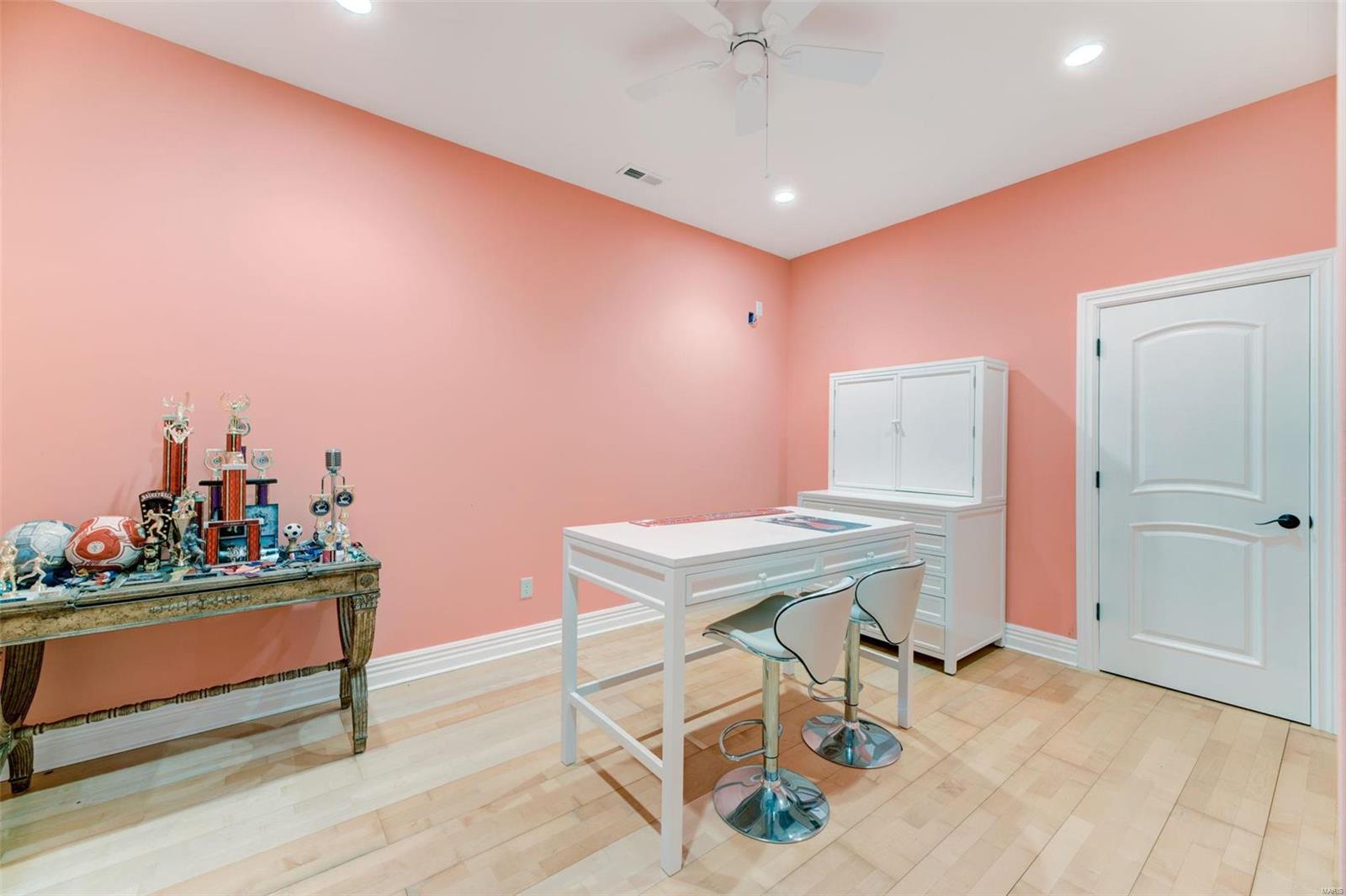 Ladue Pines 4 - Residential