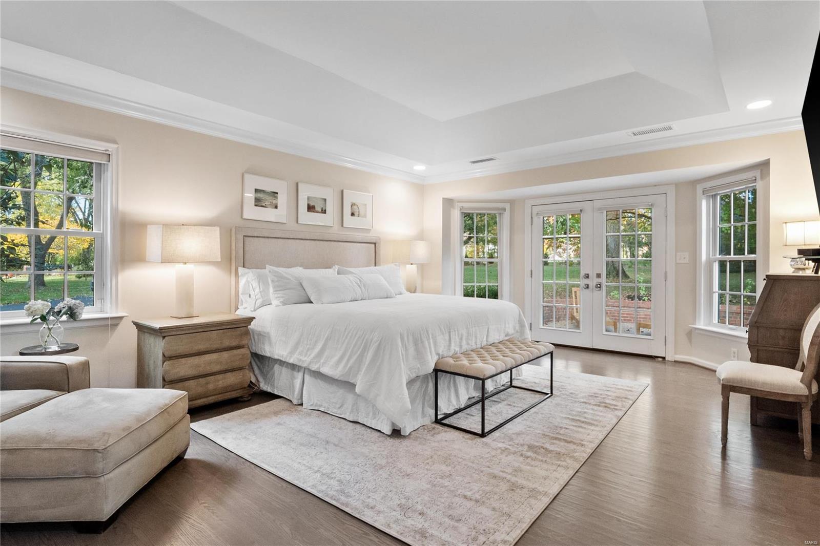 Outer Ladue Drive - Residential