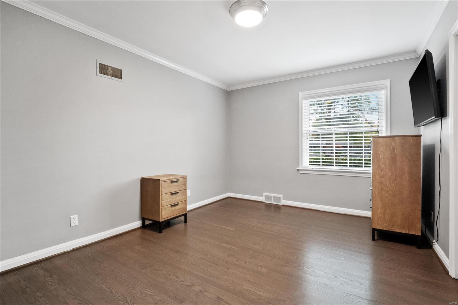 Outer Ladue Drive - Residential