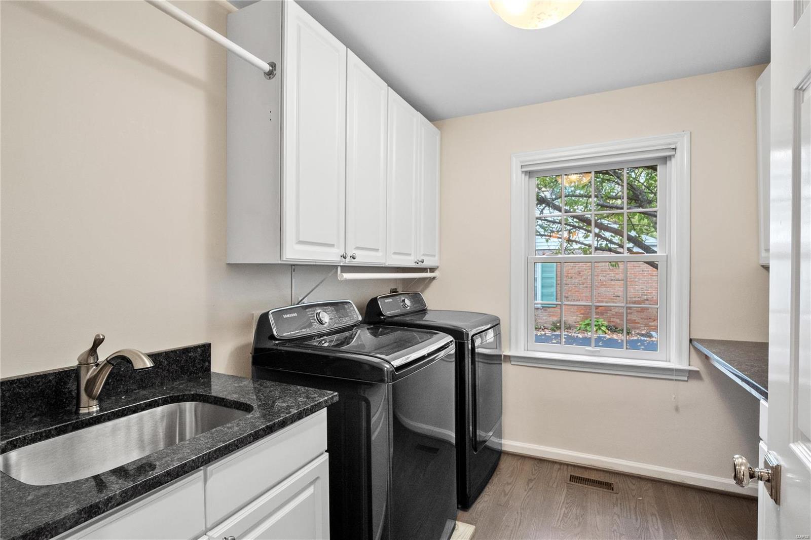 Outer Ladue Drive - Residential