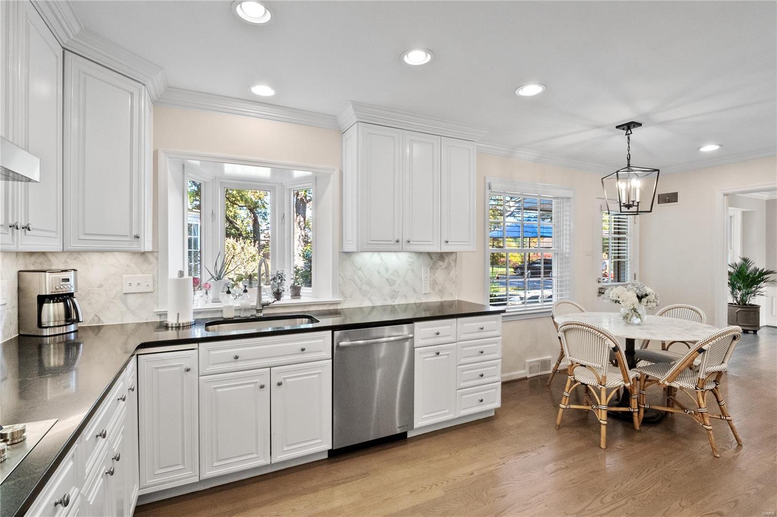 Outer Ladue Drive - Residential