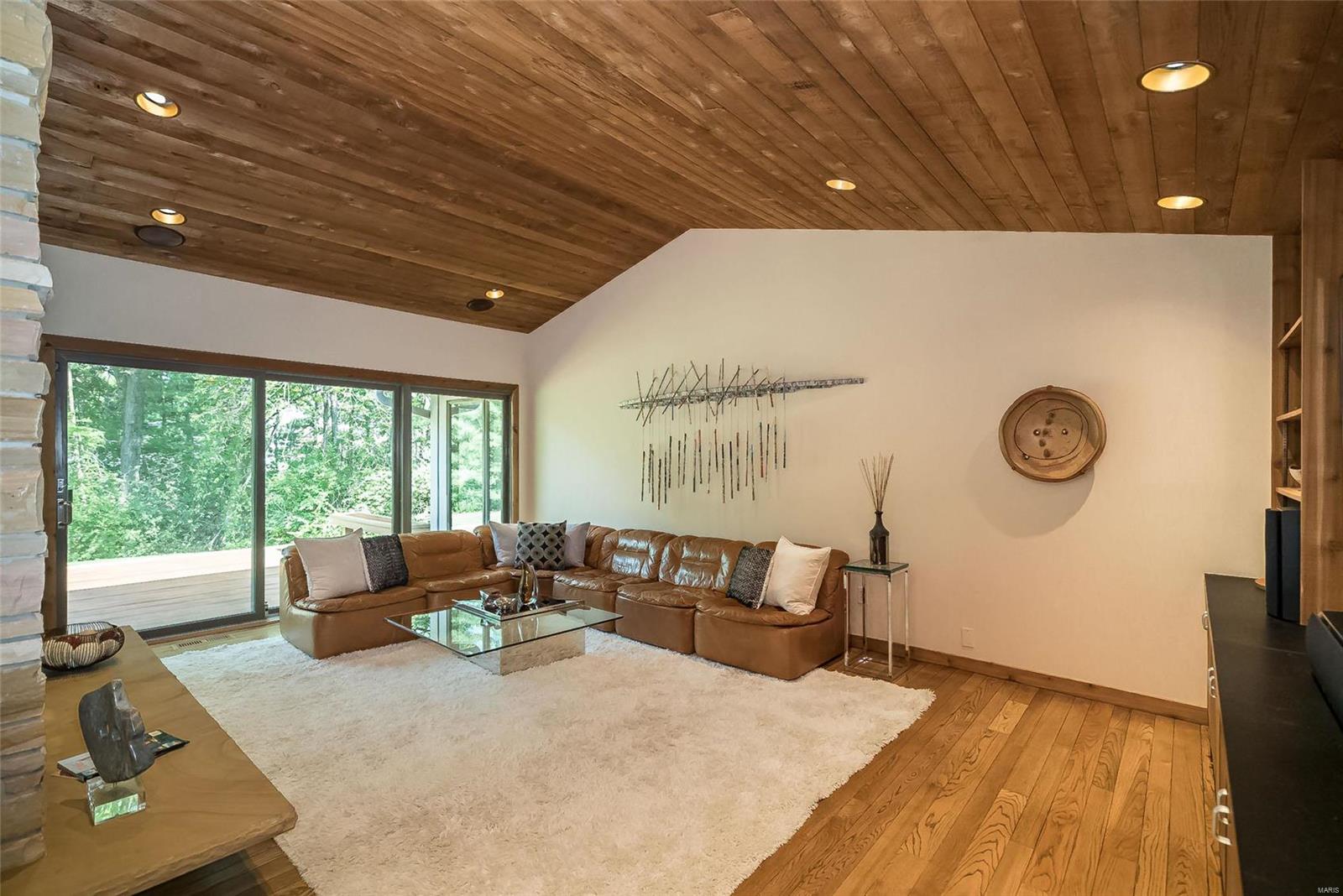 Frontenac Woods - Residential