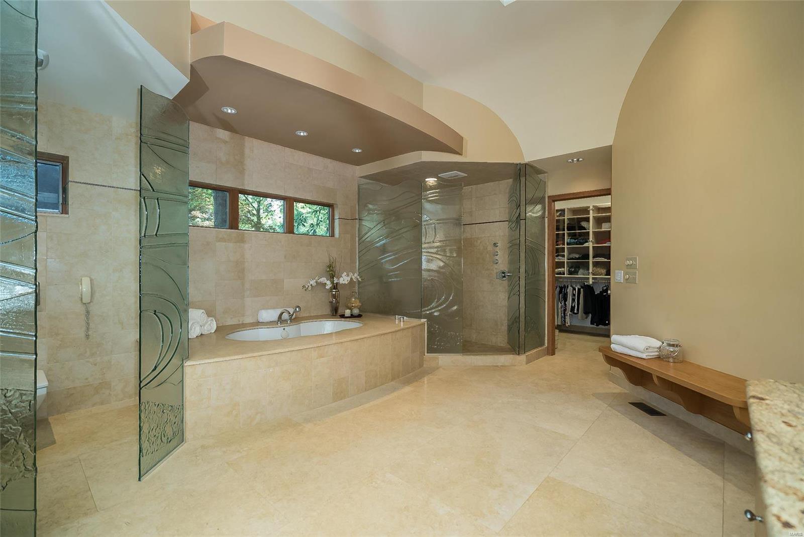 Frontenac Woods - Residential