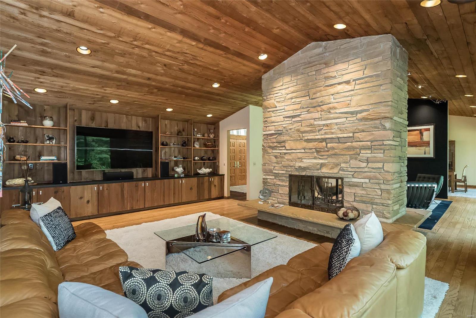 Frontenac Woods - Residential