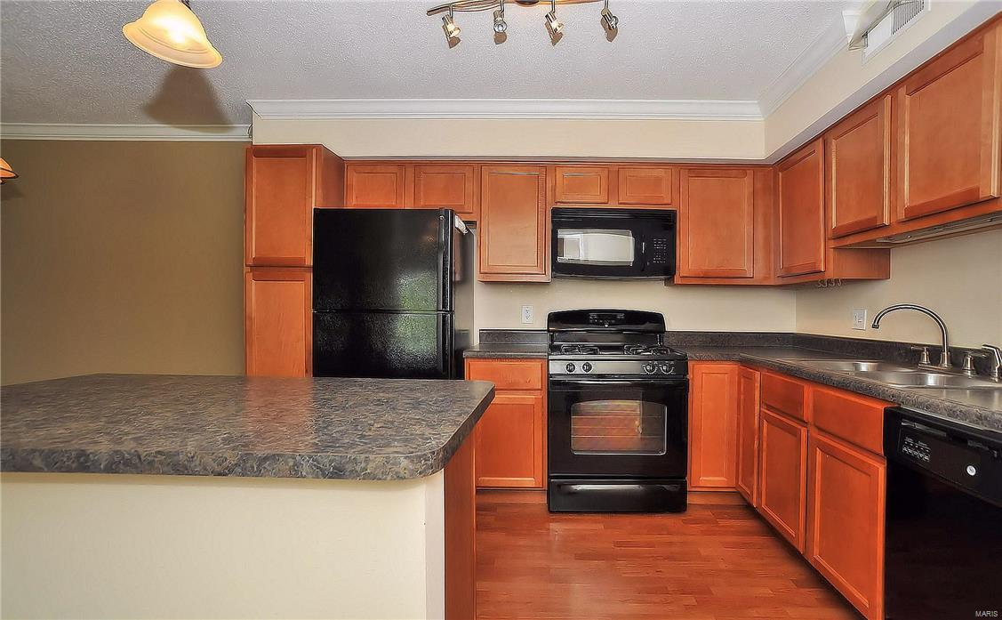 Queen Anne Condo - Residential Lease
