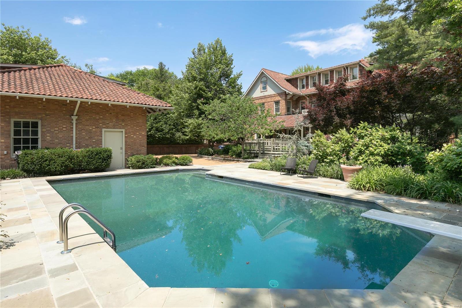 Portland Place - Residential