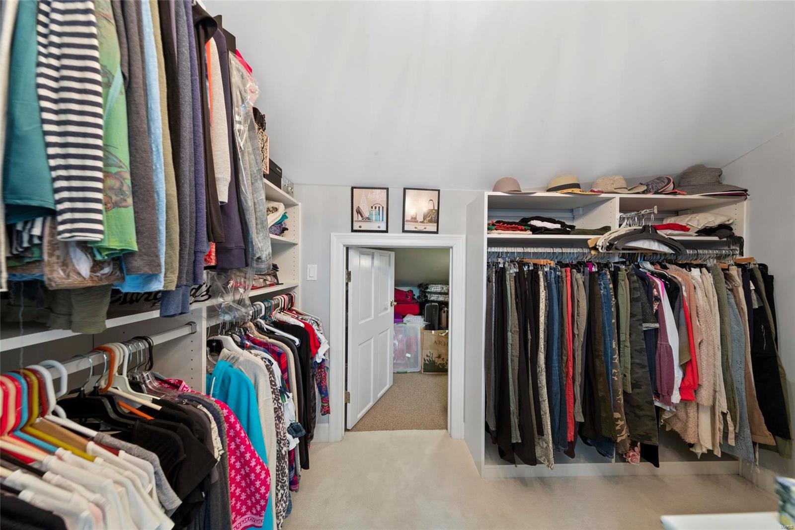 Shaw Park Villas Ph 1 Condo - Residential