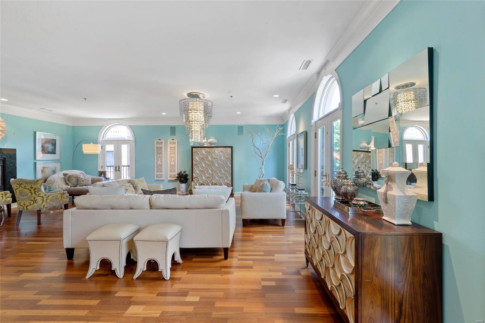 Shaw Park Villas Ph 1 Condo - Residential