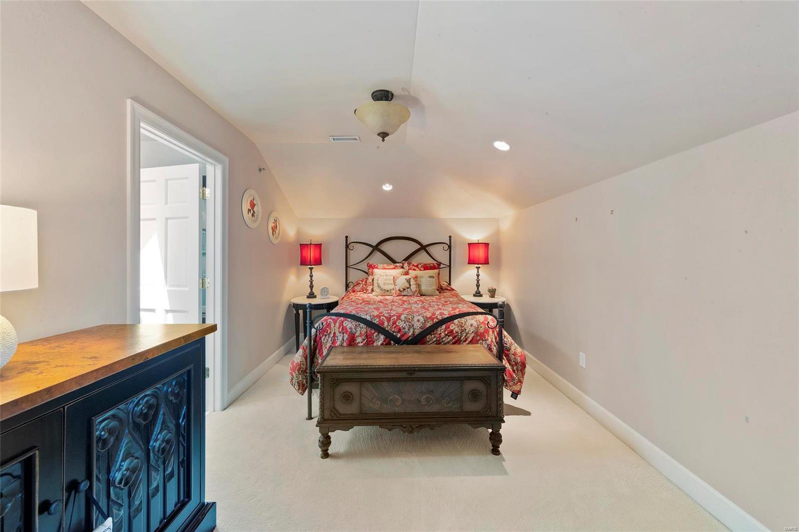 Shaw Park Villas Ph 1 Condo - Residential