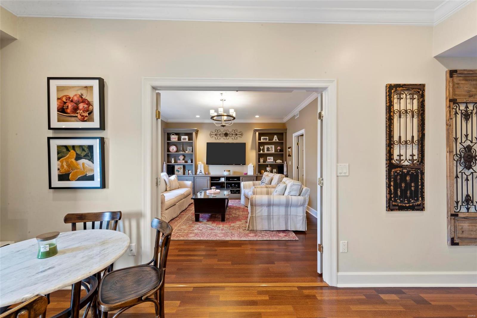 Shaw Park Villas Ph 1 Condo - Residential