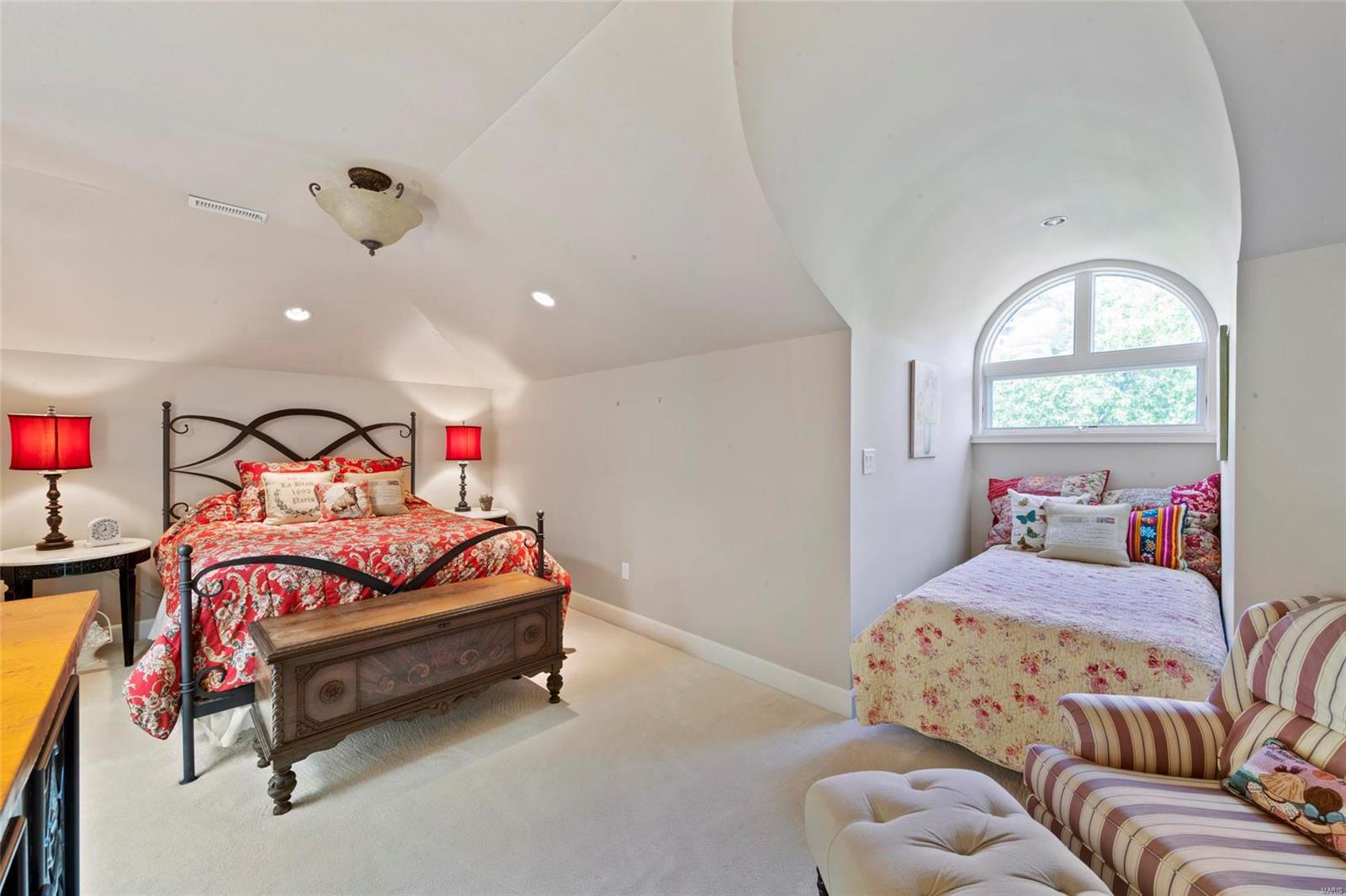 Shaw Park Villas Ph 1 Condo - Residential