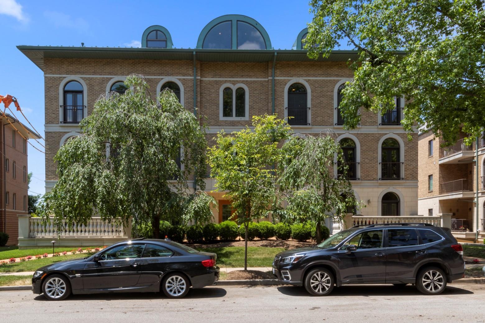 Shaw Park Villas Ph 1 Condo - Residential